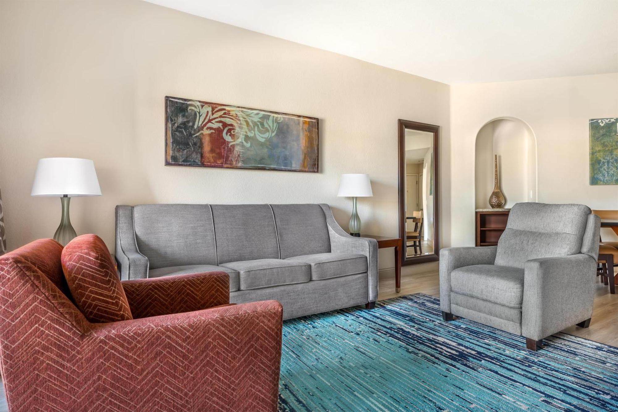 2 BEDROOM 1 KING 1 QUEEN SUITE SOFABED